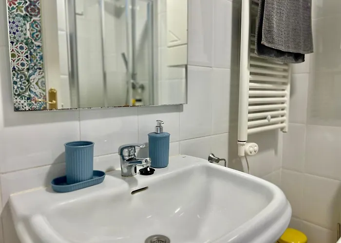 Sapphire - Sea & Nature